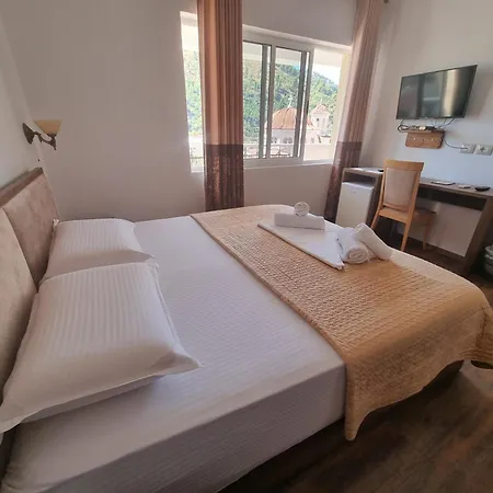 Twix Hotel Berat