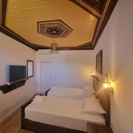 Twix Ξενοδοχείο Μπεράτ