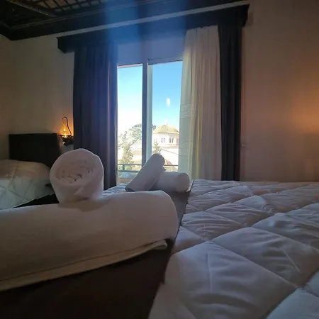 Twix Hotel 3*