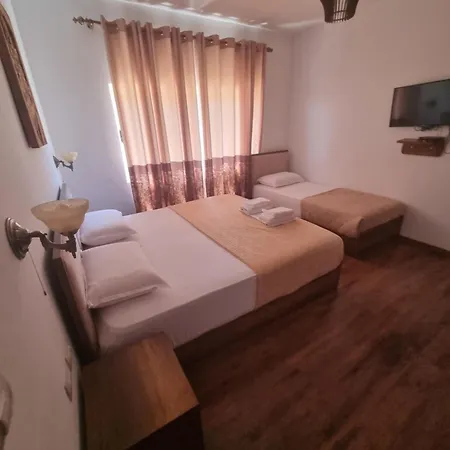 Twix Hotel 3*